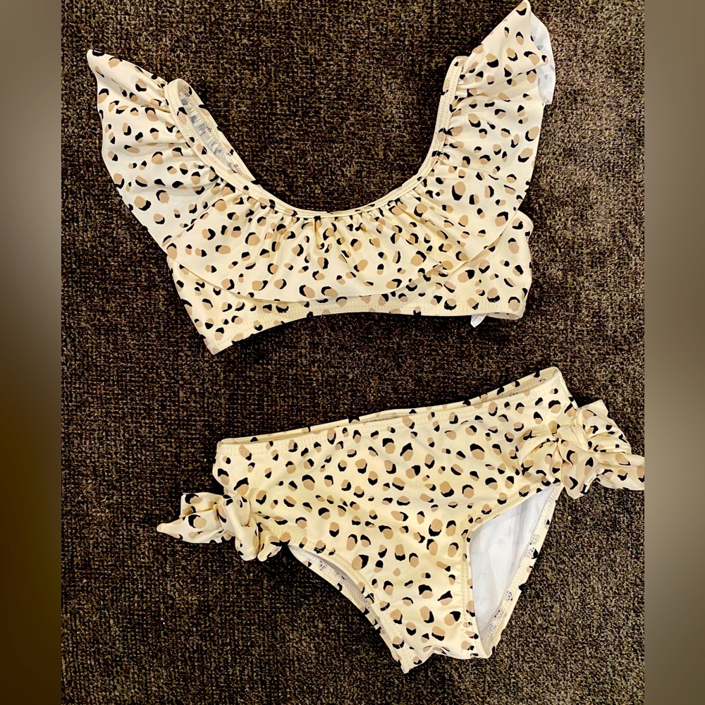 Jessica Simpson 2 piece swimsuit sz 4T